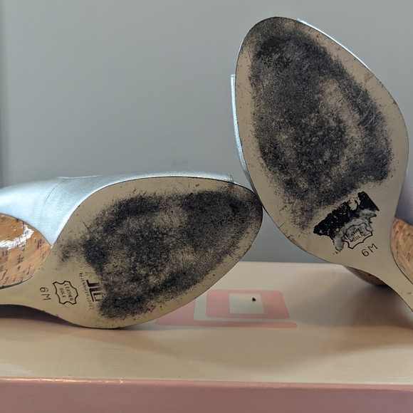 JLo Carleigh Sillea Silver Leather wedges - Picture 7 of 9